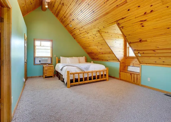 Holiday home Pet-friendly W/ Screened-in Porch! Vienna