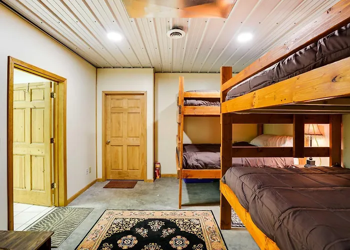 Pet-friendly W/ Screened-in Porch! Holiday home Vienna