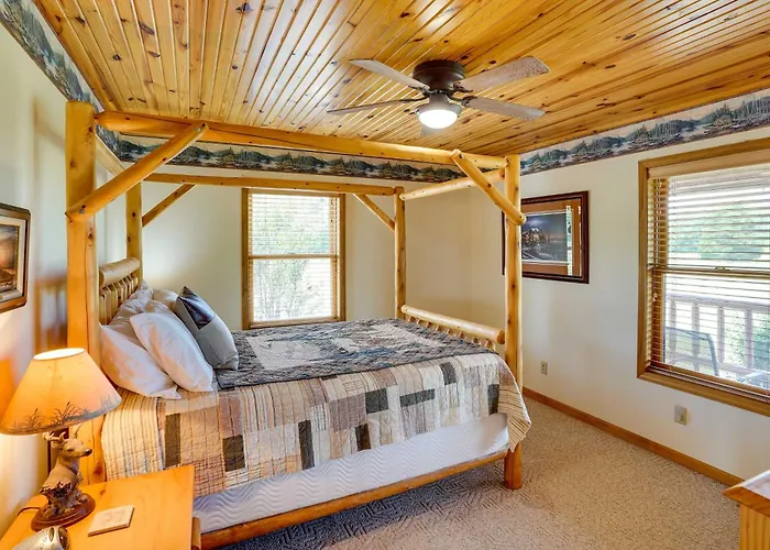 Holiday home Pet-friendly W/ Screened-in Porch! Vienna